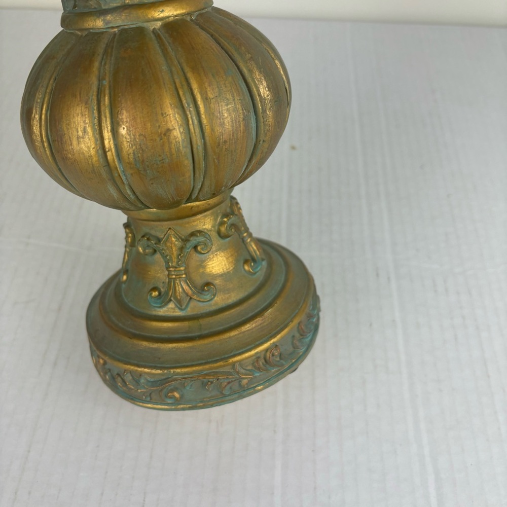 Decorative Resin Finial in Gold Verdigris Finish - Picture 7 of 8